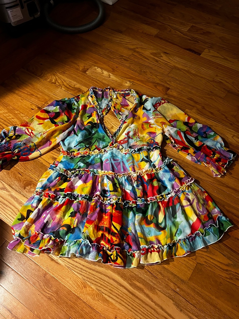 Truth NYC Colorful Abstract Print Tiered Ruffle Boho Dress V-Neck Lined Size 1X - Picture 7 of 11